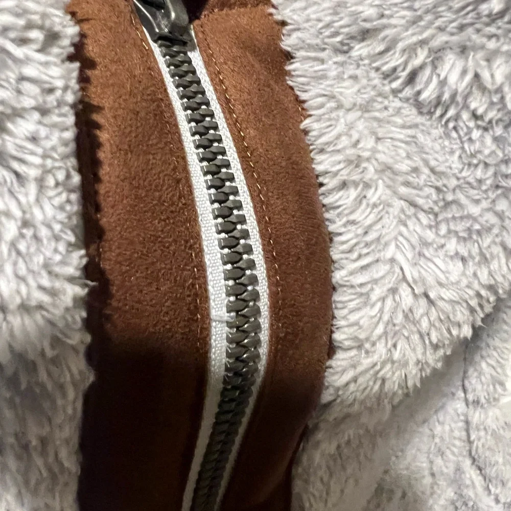 L.L. Bean Gray Fleece Vest with faux suede Accents - Picture 3 of 4